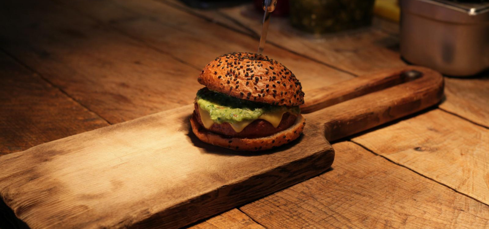 Hamburgão Vegano com Queijo Vegano Tipo Cheddar